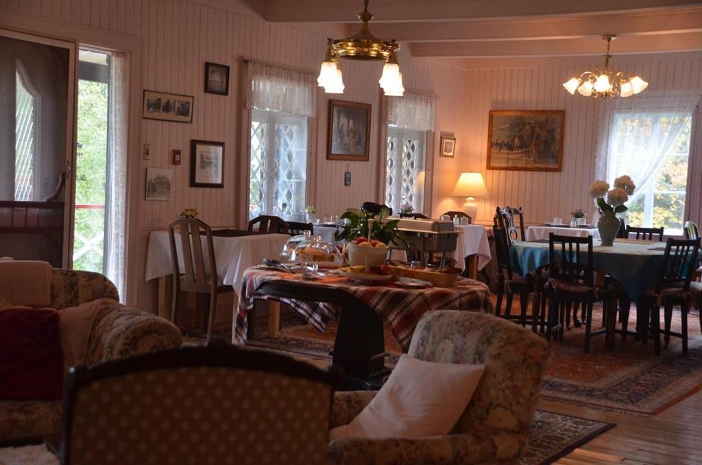 Auberge La Chatelaine Ла Мале Екстериор снимка
