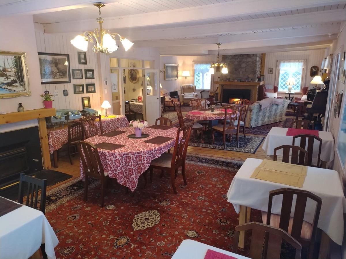 Auberge La Chatelaine Ла Мале Екстериор снимка