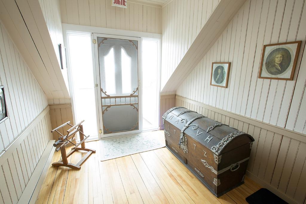 Auberge La Chatelaine Ла Мале Екстериор снимка