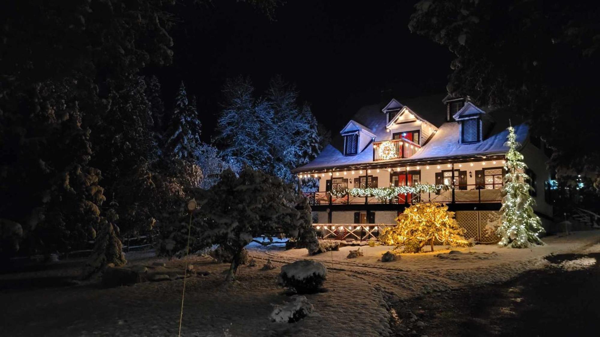 Auberge La Chatelaine Ла Мале Екстериор снимка
