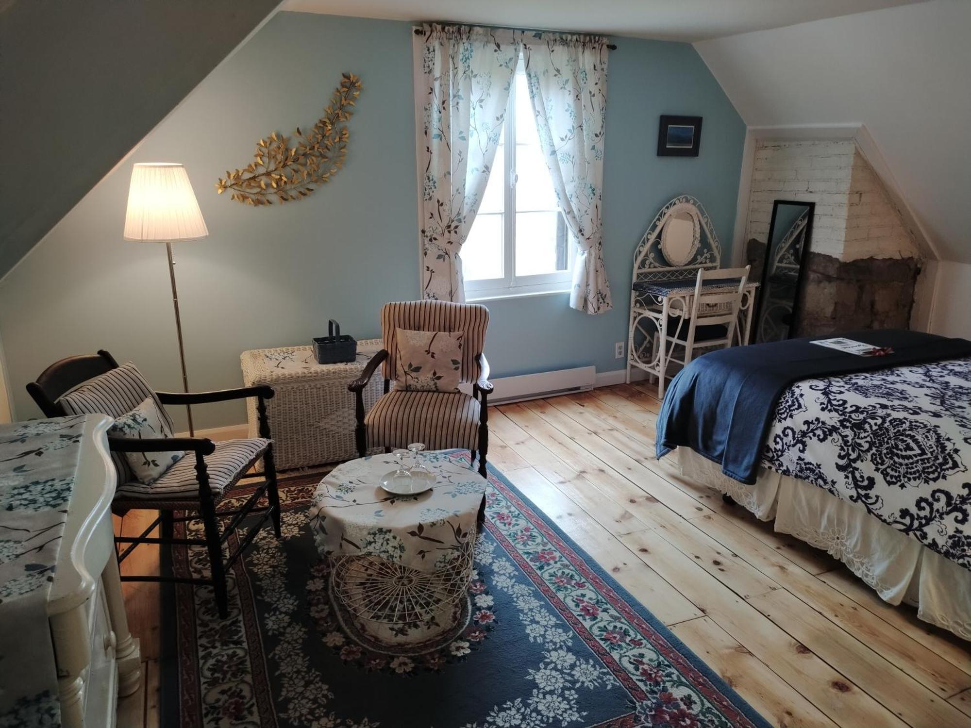 Auberge La Chatelaine Ла Мале Екстериор снимка