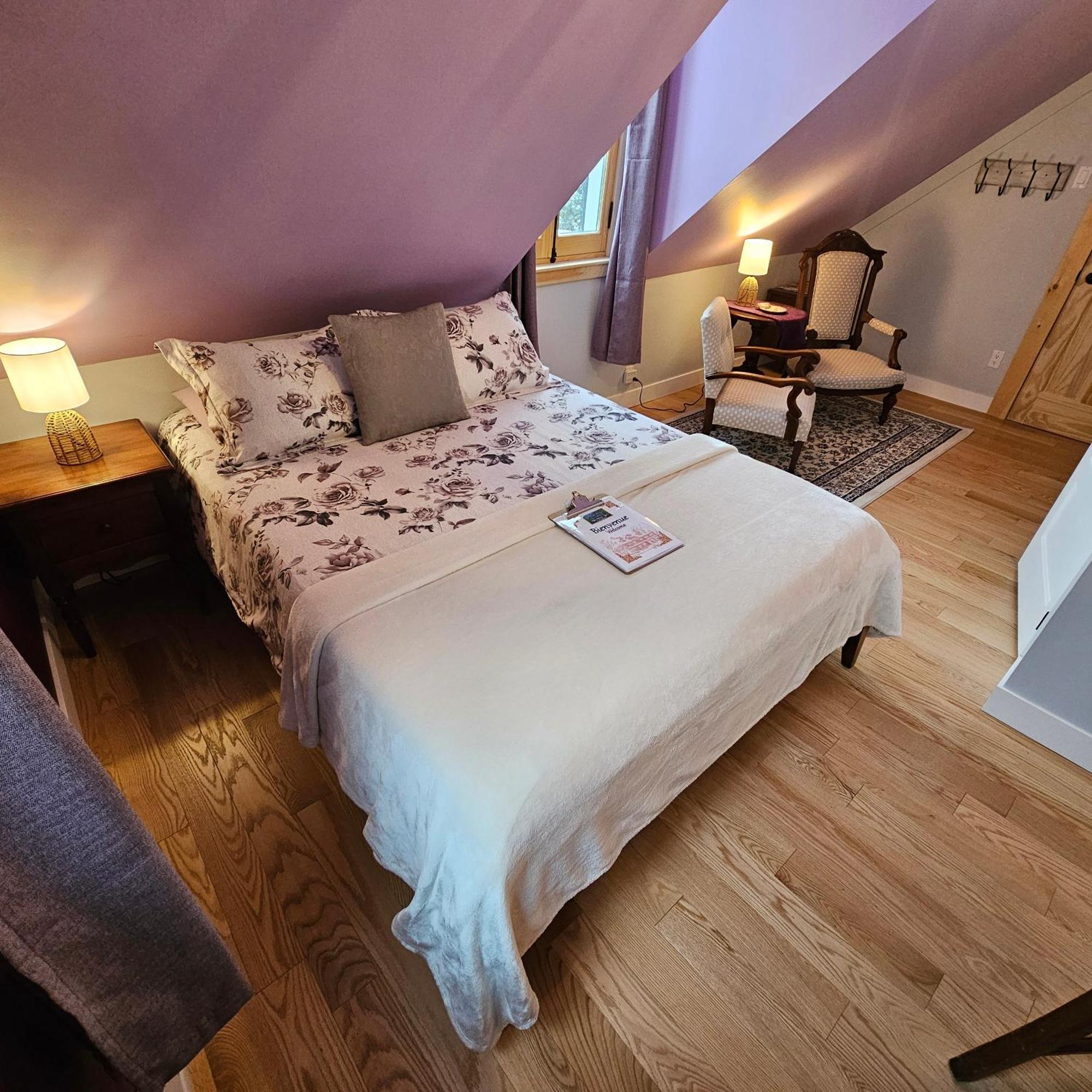 Auberge La Chatelaine Ла Мале Екстериор снимка
